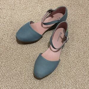 El Naturalista Stella Blue Leather Flats
